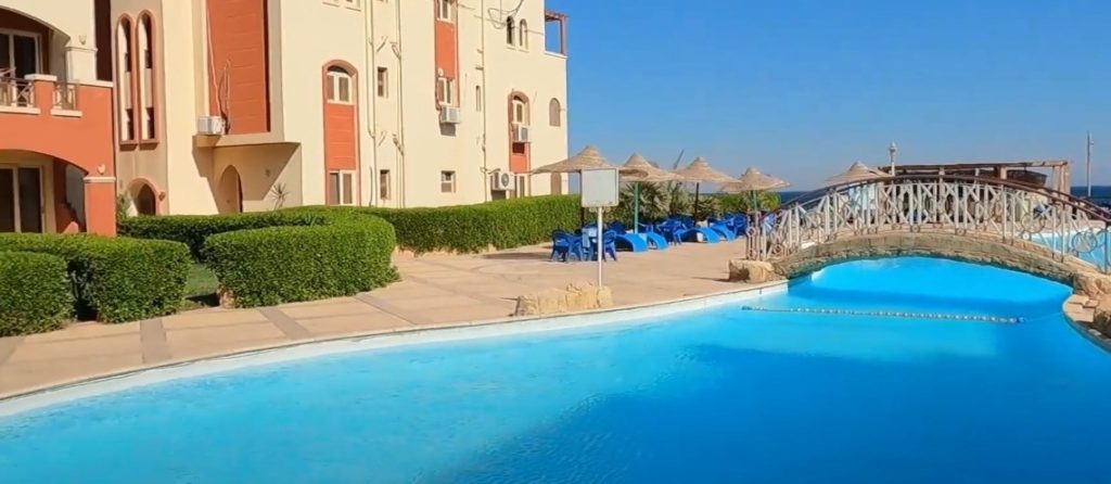 قرية لاسيرينا السخنة
