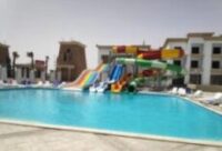 لاسيرينا ريد كاربت